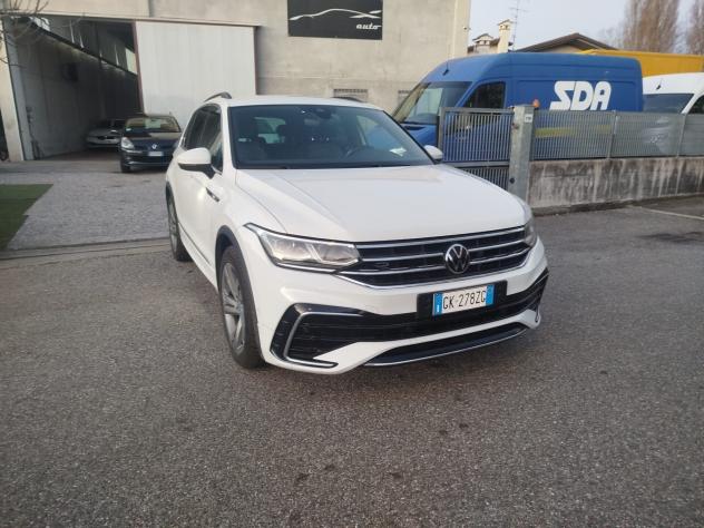 VW Tiguan 2.0 TDI 150 CV DSG R LINE - Foto 2