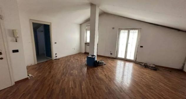 Immobile in asta di 132 m² con più di 5 locali e box auto doppio in vendita a Bernareggio - Foto 6