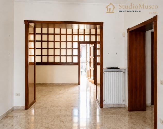 APPARTAMENTO di 10 vani e di 186 mq (NAPOLI) rif. NAVOGB - Foto 11