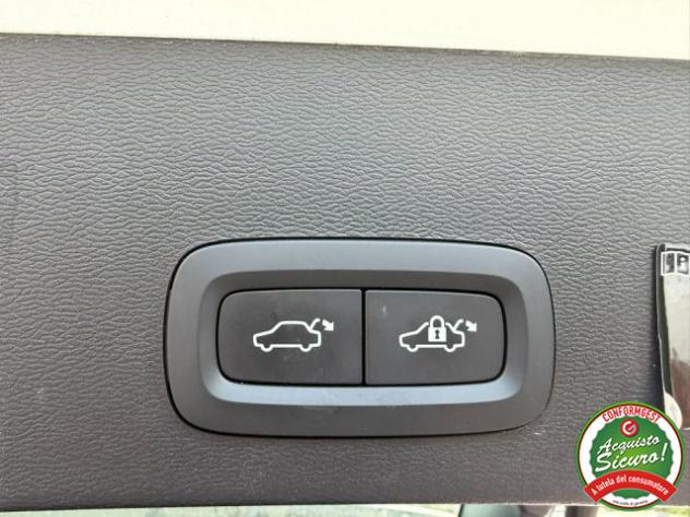 VOLVO XC40 T2 Geartronic Momentum rif. 24051306 - Foto 10
