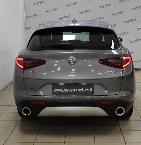 Alfa Romeo Stelvio 2.2 Turbodiesel 210 CV AT8 Q4 Executive - Foto 2