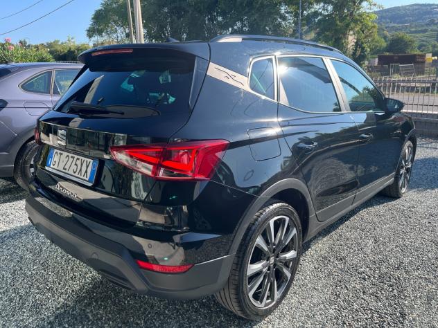 Seat Arona 1.0 EcoTSI Black Edition **03/2024** - Foto 5