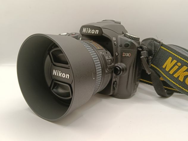 Nikon D90 con obiettivo 50 mm 1.8