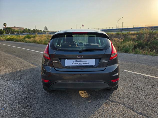 Ford Fiesta 1.4 TDCi 5p. Ghia - Foto 6