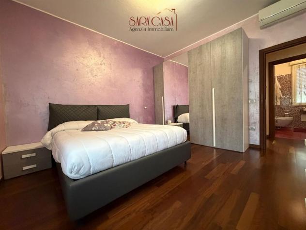APPARTAMENTO CON TRE CAMERE IN PICCOLA PALAZZINA - Foto 9