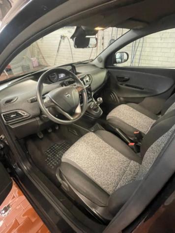 LANCIA Ypsilon 1.0 FireFly 5 porte S&S Hybrid Silver Plus rif. 24104844 - Foto 2
