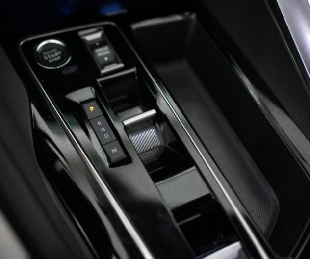Peugeot 3008 BlueHDi 130cv EAT8 GT Pack#TETTO APRIBILE! - Foto 8
