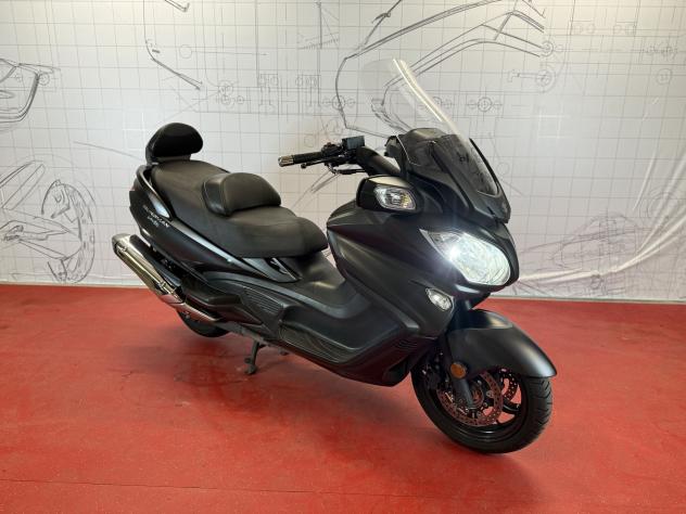 Suzuki Burgman 650 SUZUKI BURGMAN 650 - YM 2020 - Foto 2
