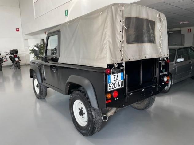 LAND ROVER Defender 90 2.4 TD4 Soft top E rif. 16101534 - Foto 6