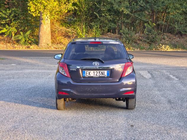 Toyota Yaris 1.4 D-4D 5 porte Lounge E5B Manuale NEO 2012 - Foto 5