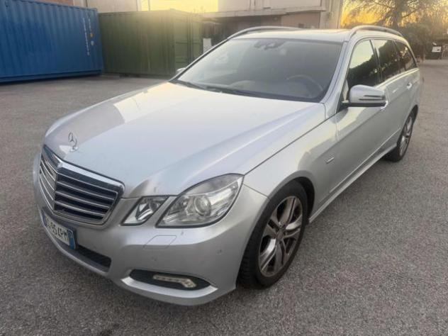 MERCEDES-BENZ E 250 CDI S.W. 7posti BlueEFF.4M. Avantg.AMG Bellissima rif. 24133356 - Foto 2