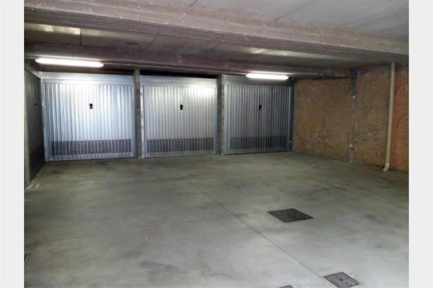 Monza Via Boito 76 vicinanze Ospedale vendesi box di 34 mq. libero subito - Foto 10