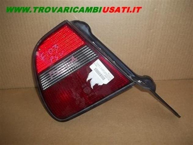 FANALE POST.EST.S. LANCIA DELTA 94 999-U04428 Parti elettriche  Fanaleria  Fanali  Fanale post. sx. LANCIA - DELTA - 01-05-1993 - 01-10-1997