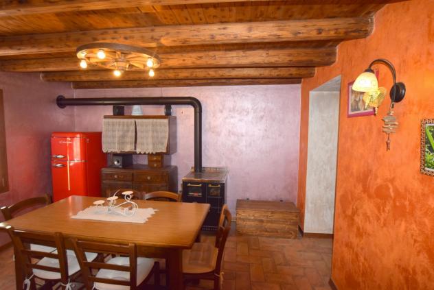 RUSTICO di 8 vani e di 240 mq (CROCETTA DEL MONTELLO) rif. ZI82B_1 - Foto 14