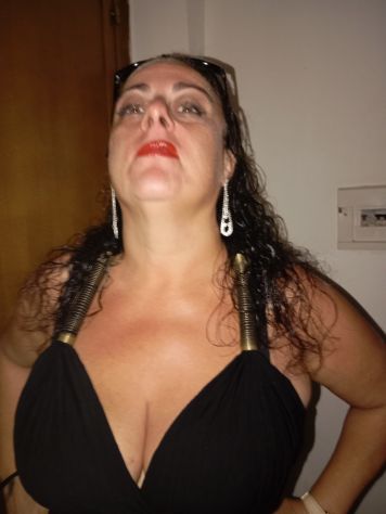 ITALIANA VERA HOT CAM SEXY CHAT E MIEI VIDEO HARD AMATORIALI ITALIANA NO INCONTRI - Foto 2 Tel:3532081846