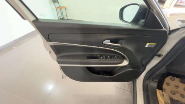Jeep Avenger 1.2 t. e-hybr.mhev Summit fwd 100cv edct6 - Foto 9