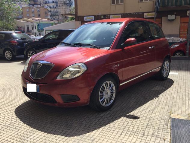 Lancia Ypsilon 1.4 Oro Bianco