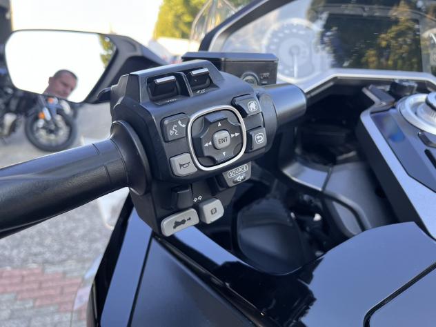 Honda GL 1800 Gold Wing allestimento Tour - Foto 6