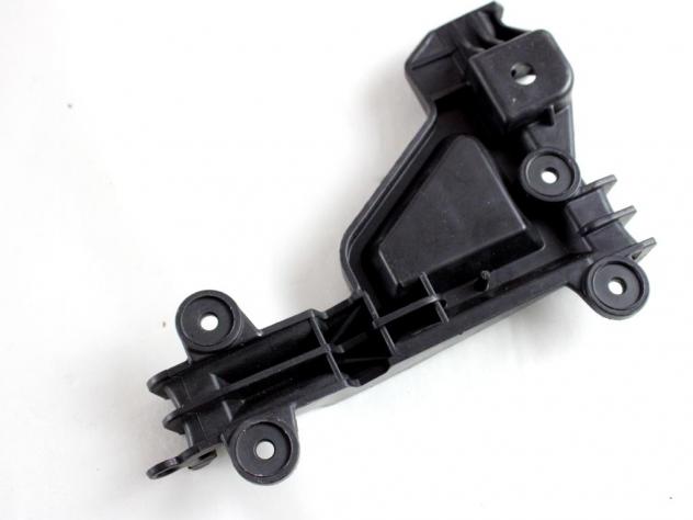 4A0807484 STAFFA SUPPORTO PARAURTI POSTERIORE LATO DESTRO AUDI A6 C4 (1995) RICAMBIO USATO - Foto 3