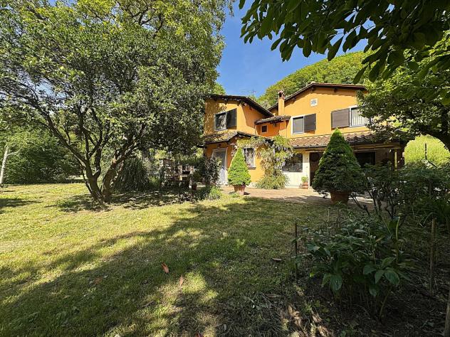 Casale in vendita a Vaiano