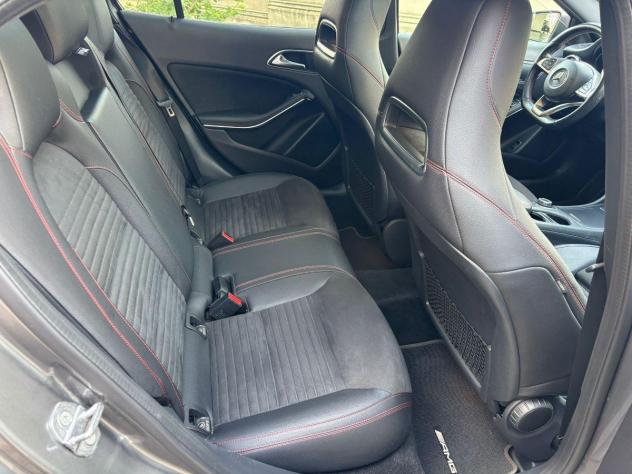 MERCEDES Classe GLA 200 d Automatic 4Matic Premium - Foto 8