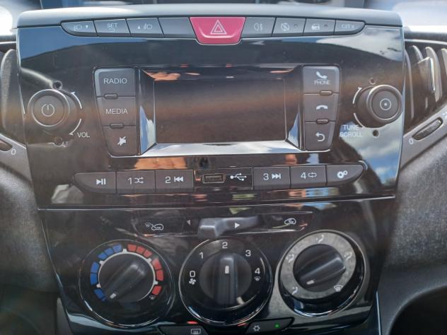Lancia Ypsilon 1.0 FireFly 5 porte S&S Hybrid Alberta Ferretti - Foto 10