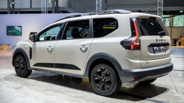 DACIA Jogger Eco-G 120 CV auto 7 posti Extreme rif. 23760031 - Foto 4