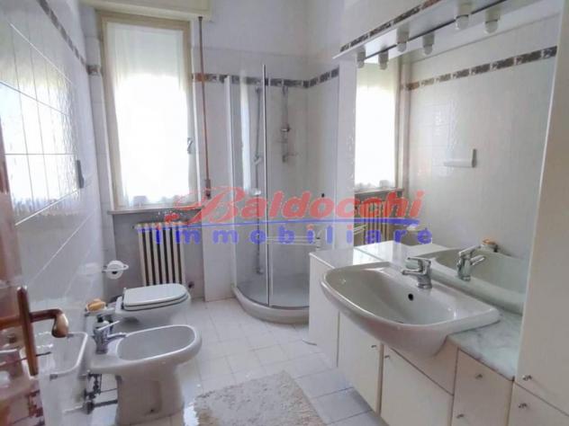VILLA SINGOLA ZONA DON GENTILI - IDEALE PER DUE NUCLEI FAMILIARI - Foto 13