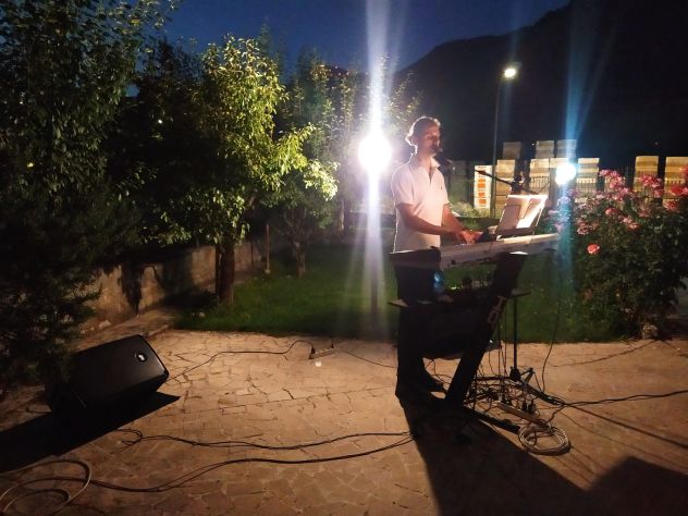 Cantante per serenate a Roma