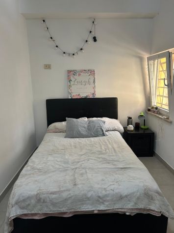 Stanza singola con bagno privato – Metro Furio Camillo