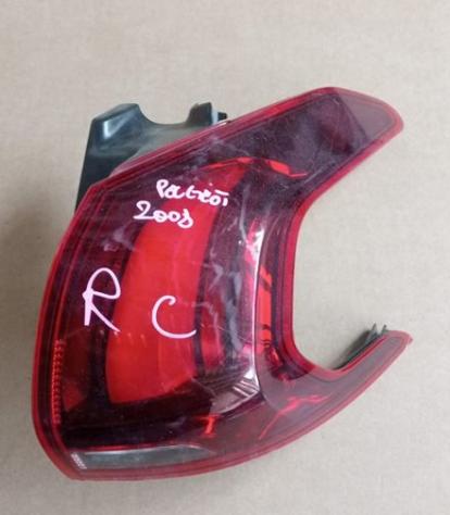 FANALE POST. PARTE EST. D. VERS.2016 999-U1294998 Parti elettriche  Fanaleria  Fanali  Fanale post. dx. PEUGEOT - 2008 - 01-03-2013 -