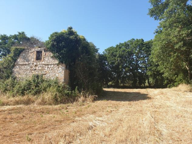 Rustico in vendita a Lugnano in Teverina