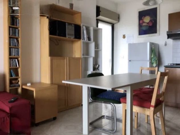 POMEZIA AMPIO BILOCALE ARREDATO CON TERRAZZO PRIVATO - Foto 17