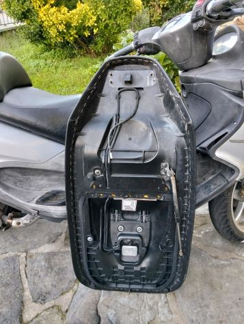 Sella Suzuki Burgman 400 K7 dal 2007 al 2013 - Foto 2