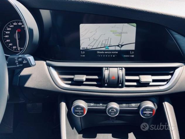 ALFA ROMEO Giulia 2.2 Turbodiesel CV AT8 Super - - Foto 4