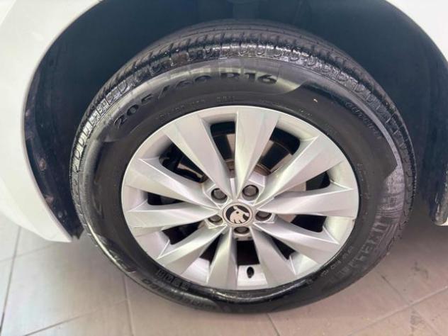 SKODA Kamiq 1.0 TSI 110 CV Ambition rif. 23921897 - Foto 6