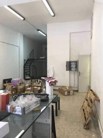 Negozio C1 uso ufficio a Tor Bella Monaca Via del F. Sacro - Foto 3