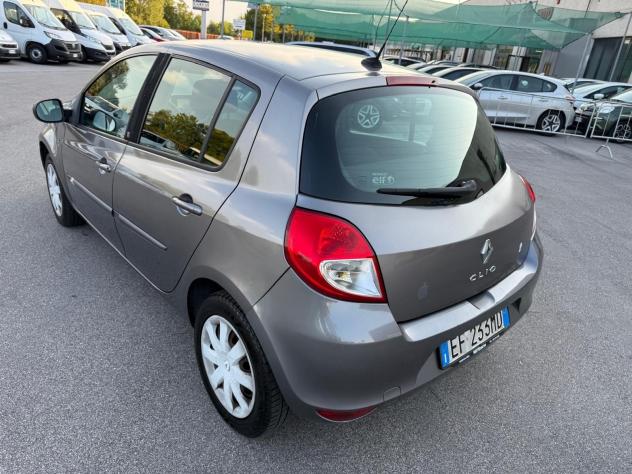 Renault Clio 1.2 16V 5 porte Dynamique - Foto 3