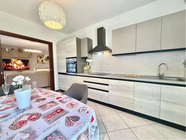 V0321 - BOMPORTO, A 300MQ DAL CENTRO, MAISONETTE CON AMPIO GIARDINO, SPAZIOSA ZONA GIORNO, 2 CAMERE, 2 BAGNI - Foto 13