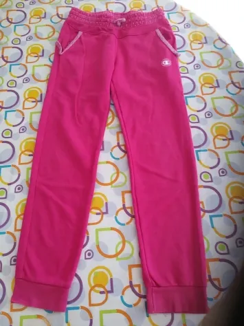 Pantalone tuta champion più Pantalone felpato bimba 6 anni In buono stato - Foto 2