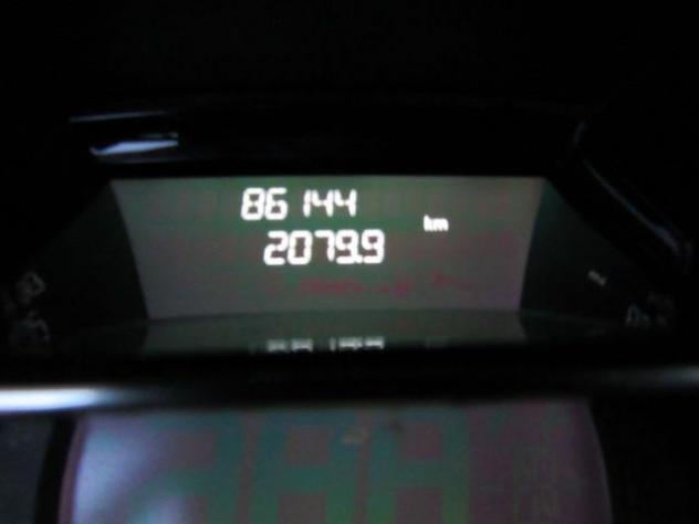 RENAULT Clio dCi 8V 75 CV 5 porte Duel rif. 22994867 - Foto 9
