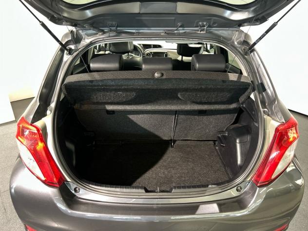 Toyota Yaris Yaris 5p 1.3 Lounge s&s cvt - Foto 7