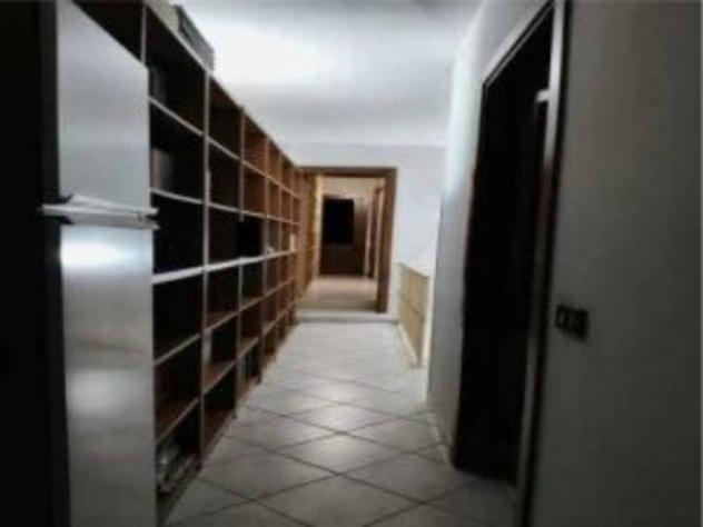Immobile in asta di 150 m² con più di 5 locali e box auto in vendita a Melara - Foto 5