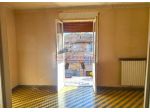 Orvieto scalo - Appartamento con balcone e locale uso garage in vendita.