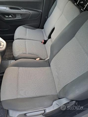 Peugeot partenr l2 2019 3 posti attrezzato km10300 - Foto 10