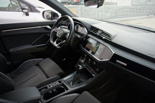 Audi Q3 Sportback 35 TDI quattro S tronic S Line Edition - Foto 9