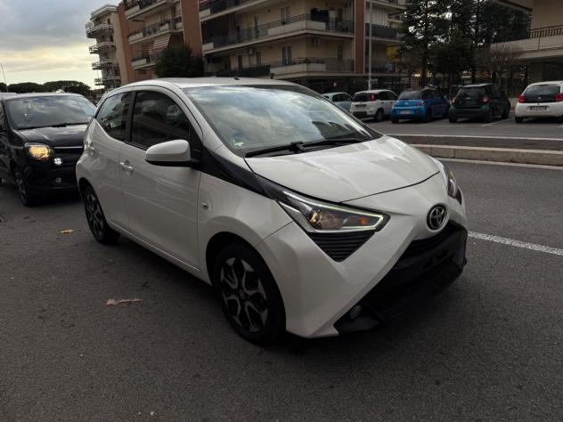 Toyota Aygo Connect 1.0 VVT-i 72 CV 5 porte x-fun MMT XPLAY LED CAR PLAY CERCHI 16 KAMERA NAVI - Foto 2