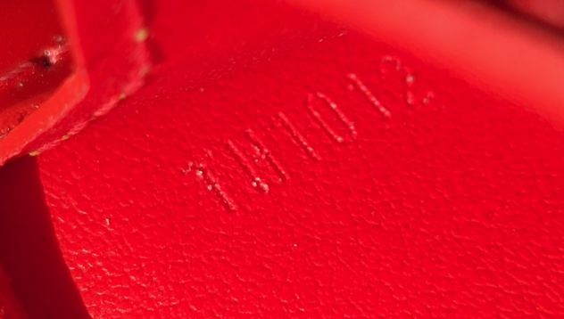 Pochette rossa in pelle Louis Vuitton - Foto 8