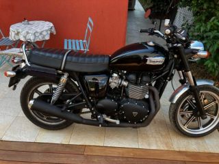Triumph bonneville 986MF