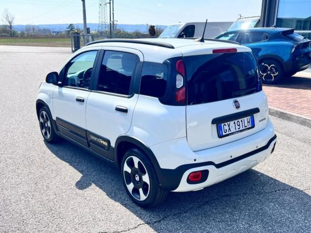 FIAT Panda 1.0 FireFly S&S Hybrid Pandina / Cross - Foto 4